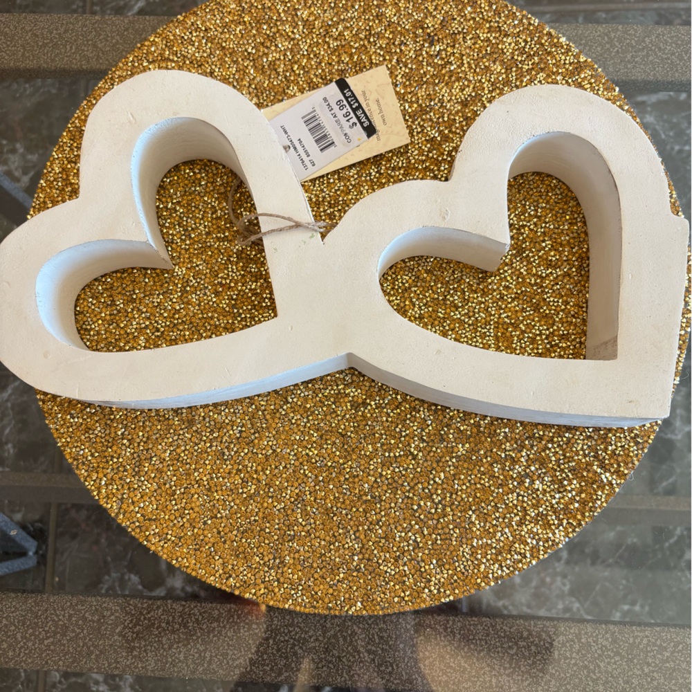 Elegant NWT Wood Pink and Cream Heart-Shaped Decor with Pearl Accents - Picture 5 of 5